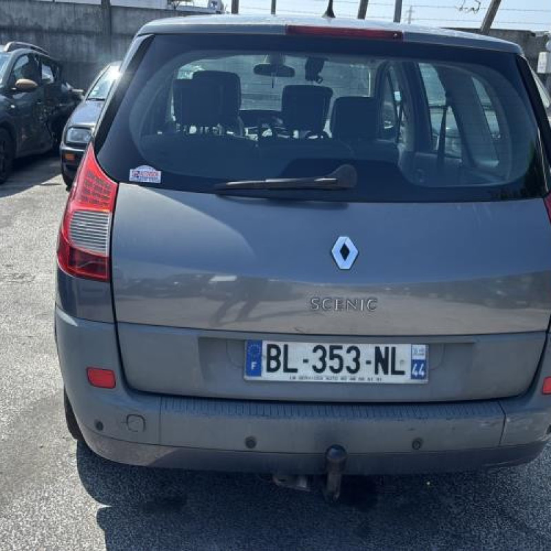 Aile avant droit RENAULT GRAND SCENIC 2 Photo n°9