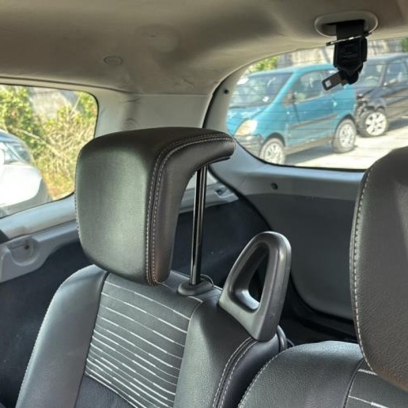 Aile avant droit RENAULT GRAND SCENIC 2 Photo n°15