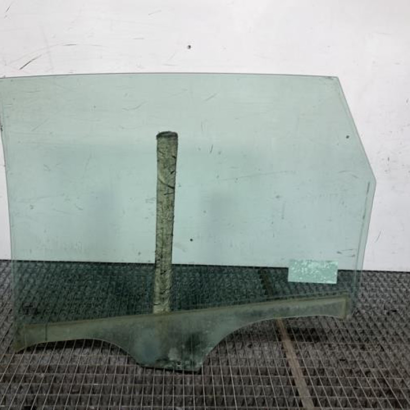 Vitre arriere droit RENAULT GRAND SCENIC 2 Photo n°4