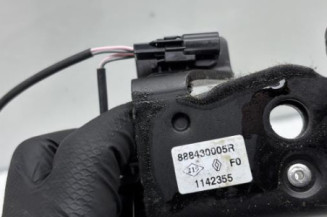 Attache ceinture arriere gauche RENAULT MEGANE 3
