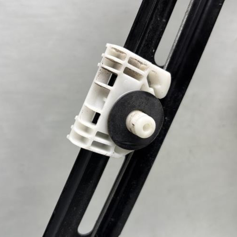 Leve vitre electrique avant gauche CITROEN C4 PICASSO 2 Photo n°4