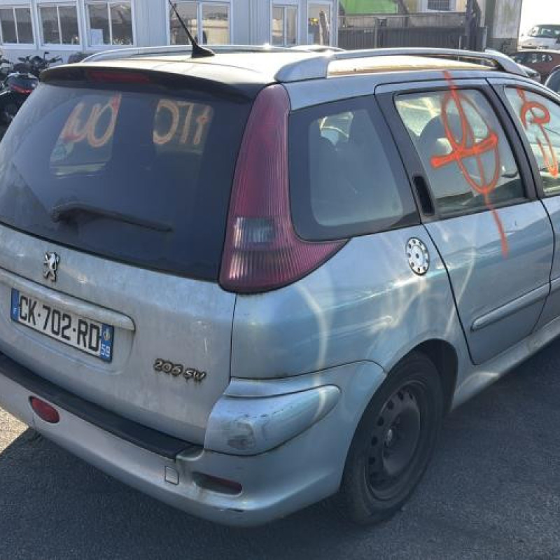 Feu arriere principal droit (feux) PEUGEOT 206 Photo n°8