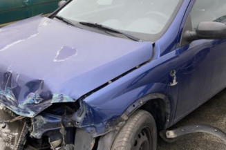 Vitre avant gauche OPEL CORSA C