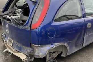 Vitre avant gauche OPEL CORSA C
