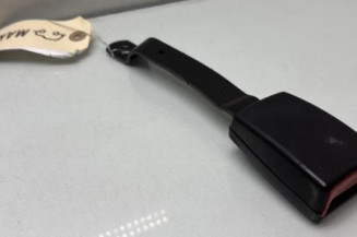 Attache ceinture avant gauche VOLKSWAGEN POLO 4