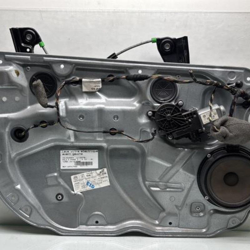 Leve vitre electrique avant gauche VOLKSWAGEN POLO 4 Photo n°1