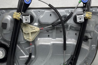 Leve vitre electrique avant gauche VOLKSWAGEN POLO 4