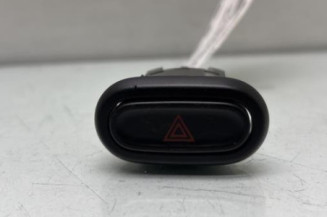 Bouton de warning MINI MINI 3 F55 Photo n°1