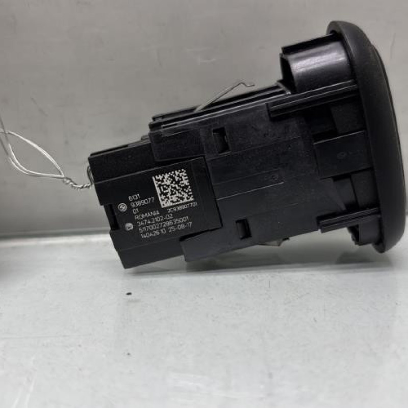 Bouton de warning MINI MINI 3 F55 Photo n°4