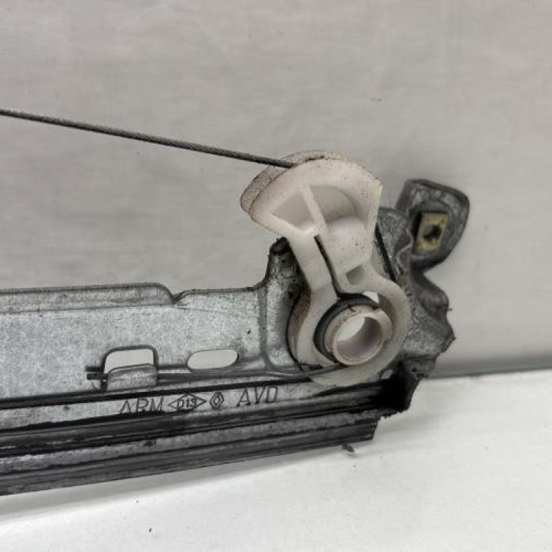 Leve vitre electrique avant droit RENAULT SCENIC 2 Photo n°3