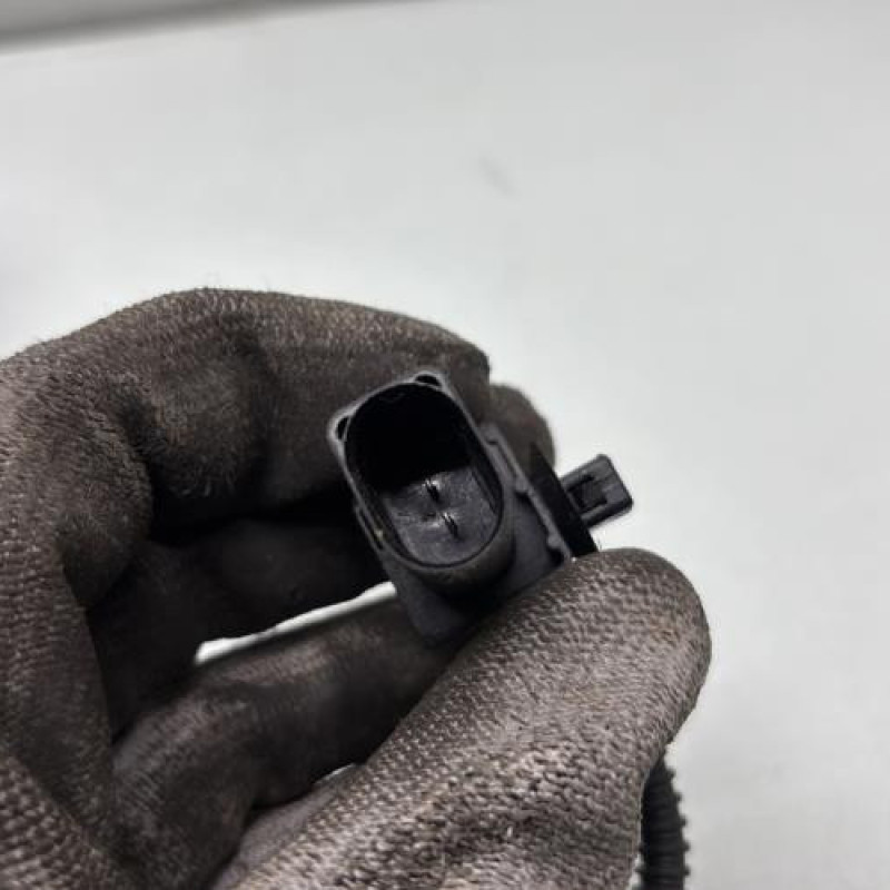Fermeture de capot VOLKSWAGEN TOURAN 3 Photo n°3