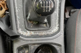 Fermeture de capot VOLKSWAGEN TOURAN 3