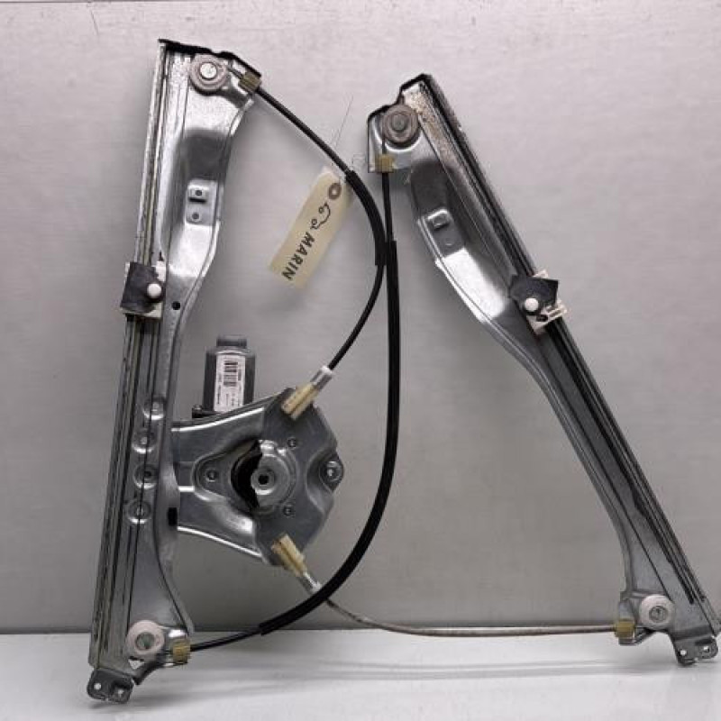 Leve vitre electrique avant droit RENAULT CLIO 3 Photo n°1