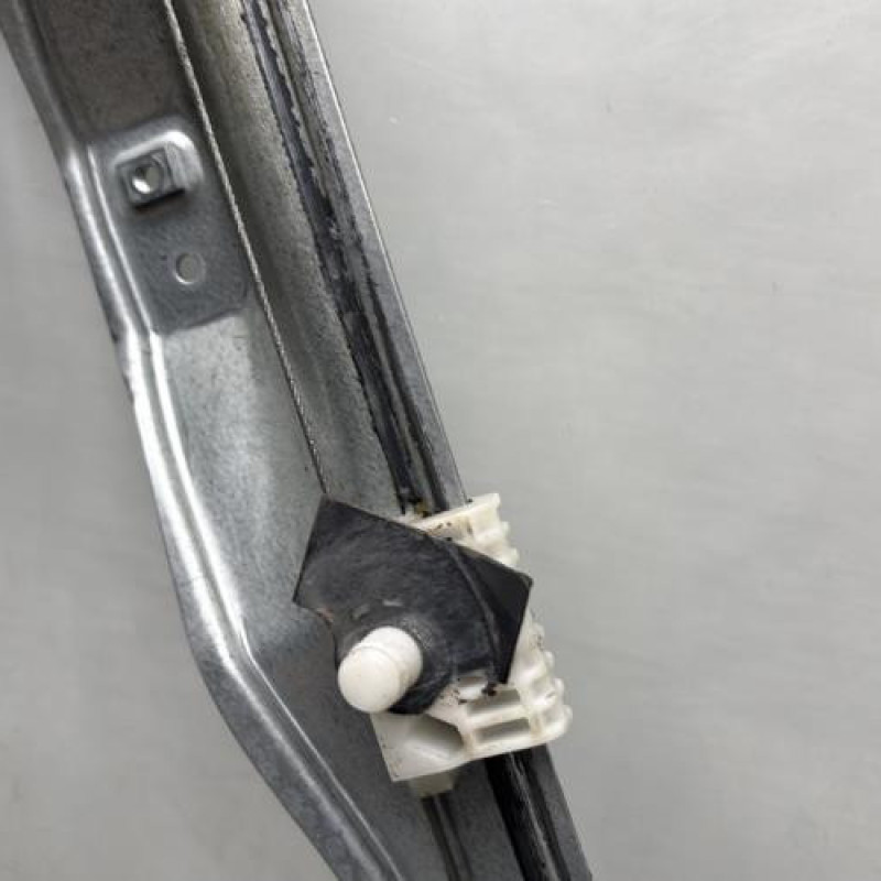 Leve vitre electrique avant droit RENAULT CLIO 3 Photo n°3