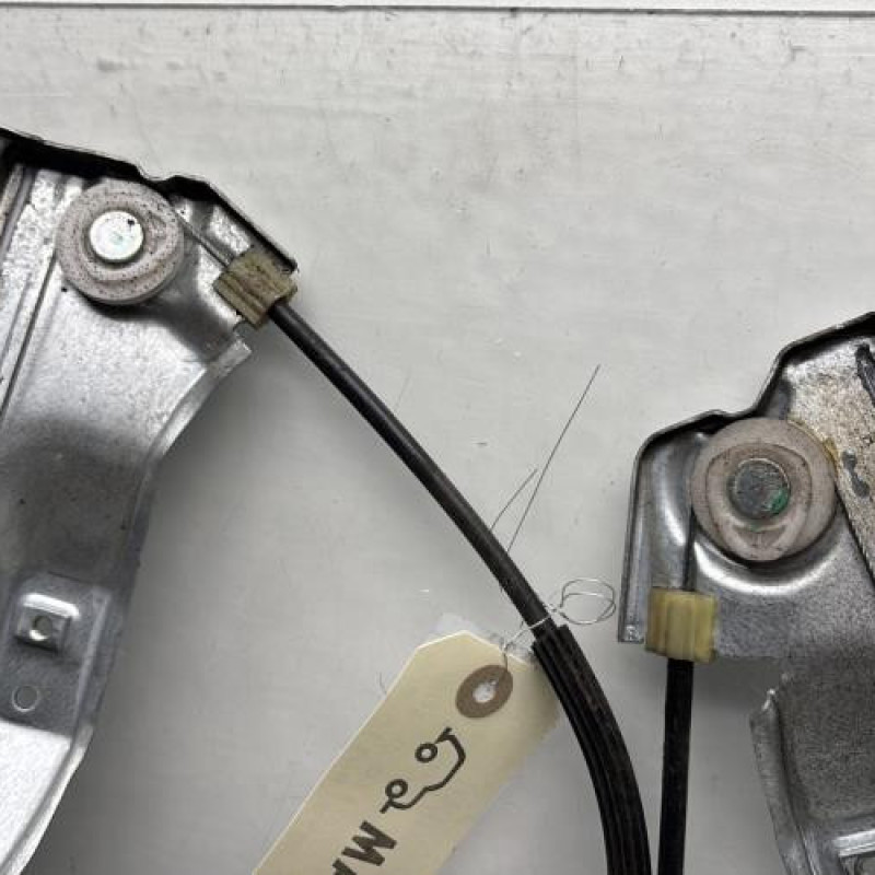 Leve vitre electrique avant droit RENAULT CLIO 3 Photo n°4