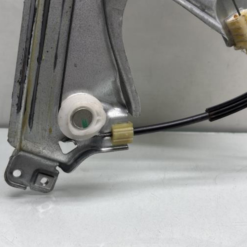 Leve vitre electrique avant droit RENAULT CLIO 3 Photo n°5