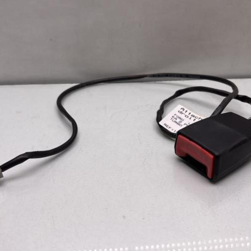 Attache ceinture avant droit FORD KA 2 Photo n°1