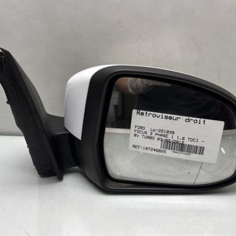 Retroviseur droit FORD FOCUS 3 Photo n°1