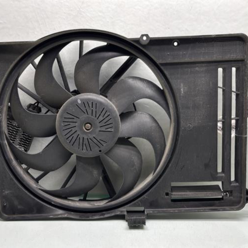 Moto ventilateur radiateur FORD FOCUS 3 Photo n°1