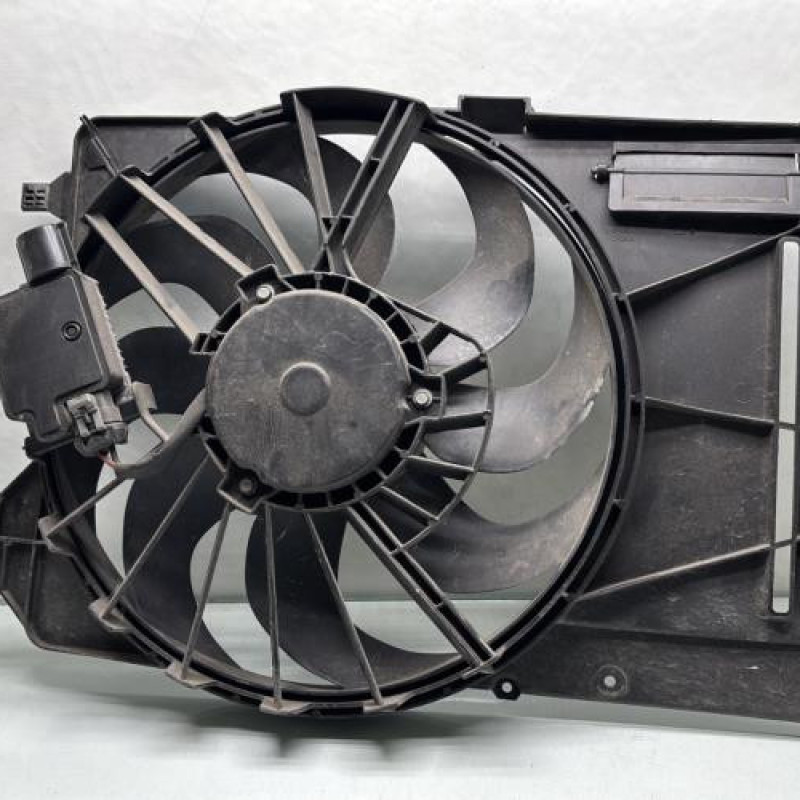Moto ventilateur radiateur FORD FOCUS 3 Photo n°2