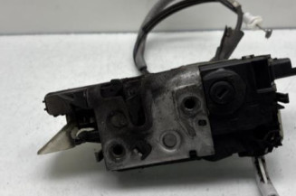 Serrure avant gauche PEUGEOT 208 1