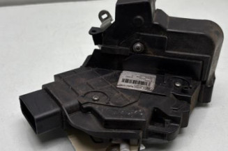 Serrure arriere droit FORD MONDEO 3