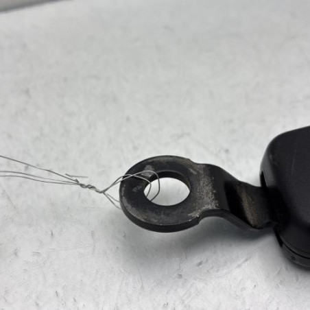 Attache ceinture arriere gauche RENAULT TWINGO 1