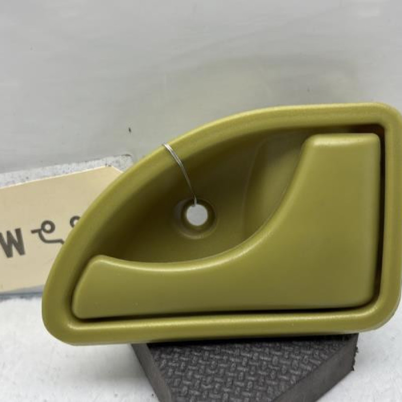 Poignee interieur avant droit RENAULT TWINGO 1 Photo n°1