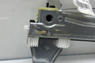 Leve vitre electrique avant gauche PEUGEOT 308 1