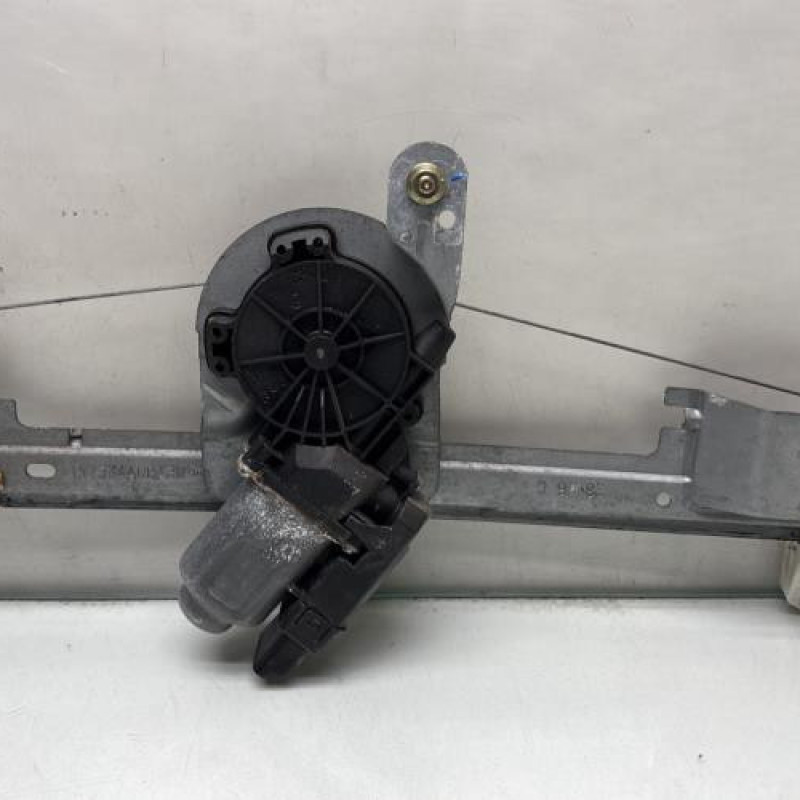 Leve vitre electrique arriere droit RENAULT SCENIC 2 Photo n°1