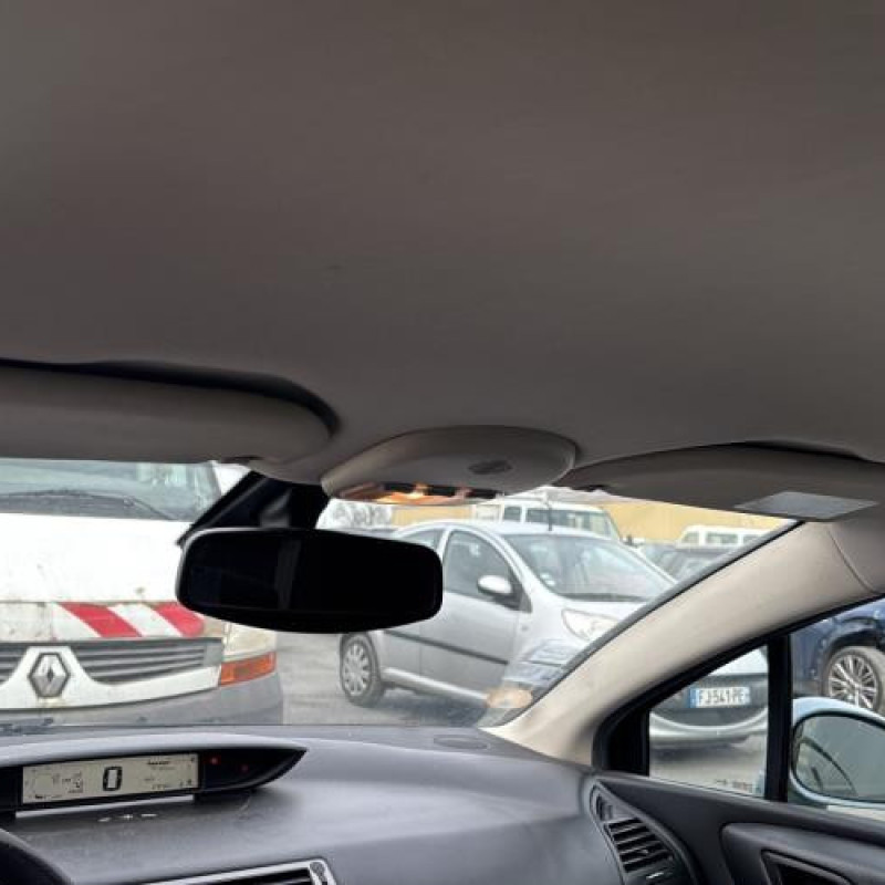 Feu arriere principal droit (feux) CITROEN C4 1 Photo n°17