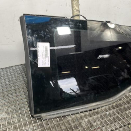 Custode arriere gauche PEUGEOT 5008 1