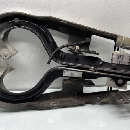 Charniere de capot PEUGEOT 5008 1