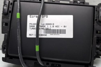Ecran GPS PEUGEOT 5008 1 Photo n°1