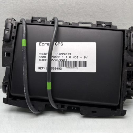 Ecran GPS PEUGEOT 5008 1 Photo n°1