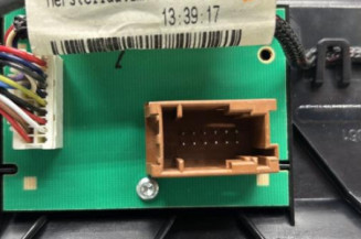 Ecran GPS PEUGEOT 5008 1