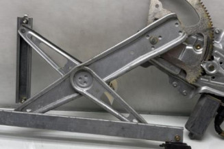 Leve vitre electrique avant gauche TOYOTA YARIS 1