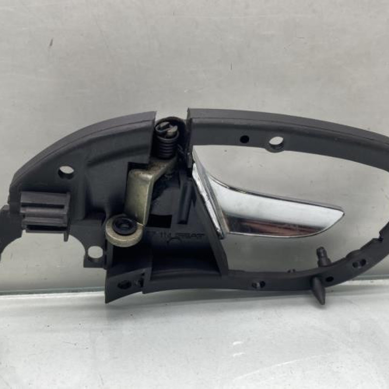 Poignee interieur avant droit SEAT LEON 1 Photo n°2