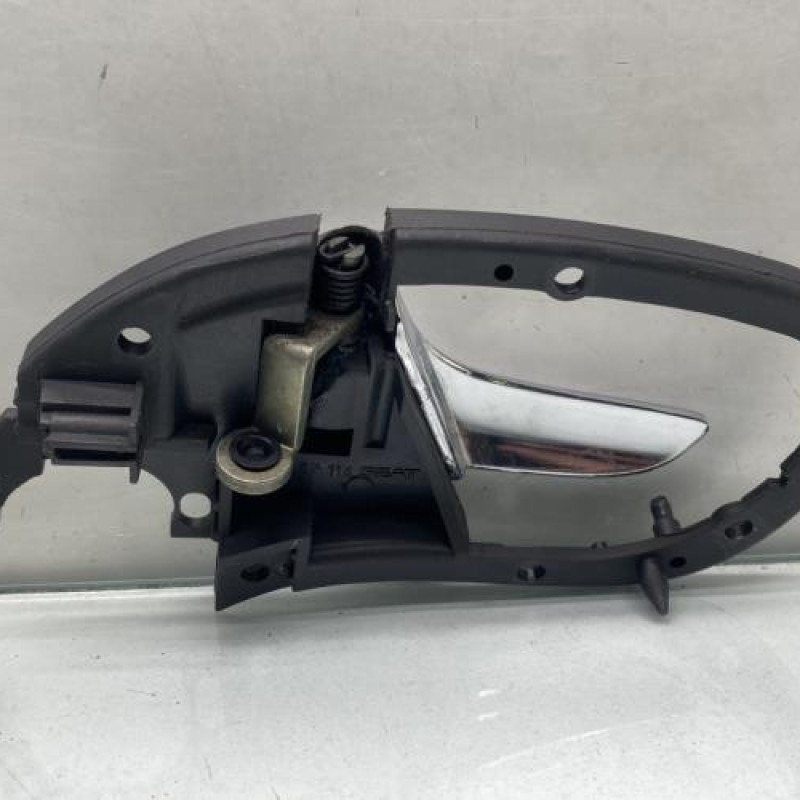 Poignee interieur avant droit SEAT LEON 1 Photo n°3
