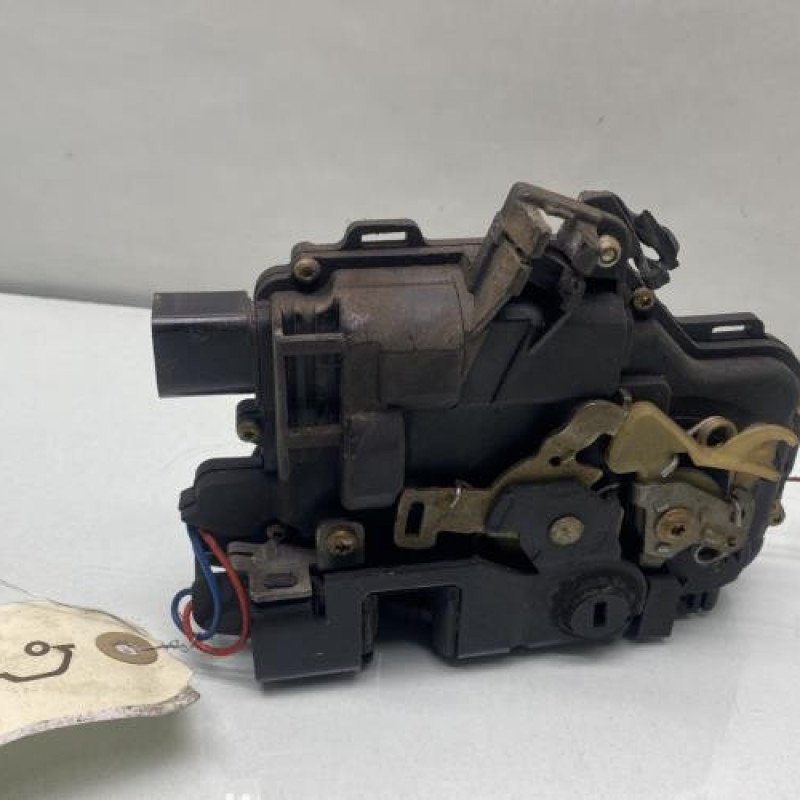 Serrure arriere droit SEAT LEON 1 Photo n°3