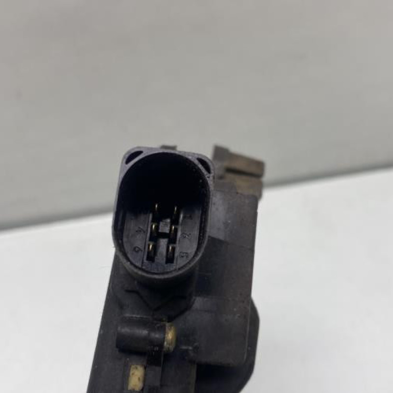 Serrure arriere droit SEAT LEON 1 Photo n°4