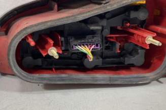 Feu arriere principal gauche (feux) PEUGEOT 106