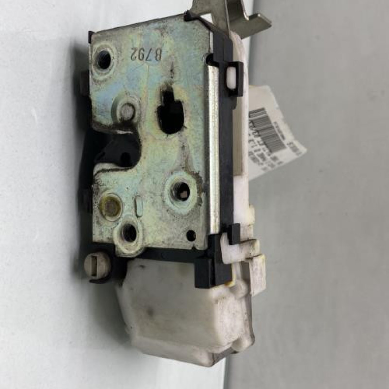 Serrure arriere droit FIAT PUNTO 2 Photo n°1