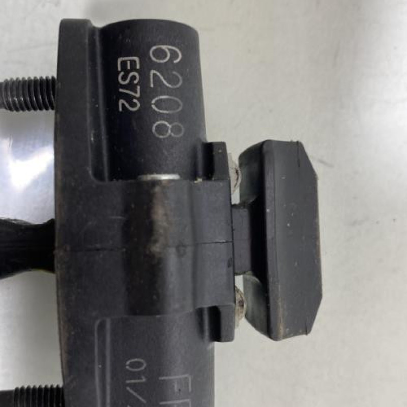 Arret de porte avant droit OPEL ASTRA K Photo n°3
