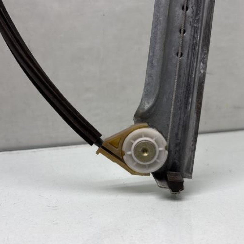 Leve vitre electrique avant gauche CITROEN XSARA PICASSO Photo n°4