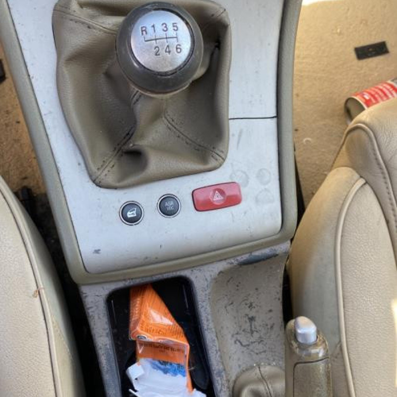 Interrupteur de leve vitre arriere droit ALFA ROMEO 159 Photo n°20
