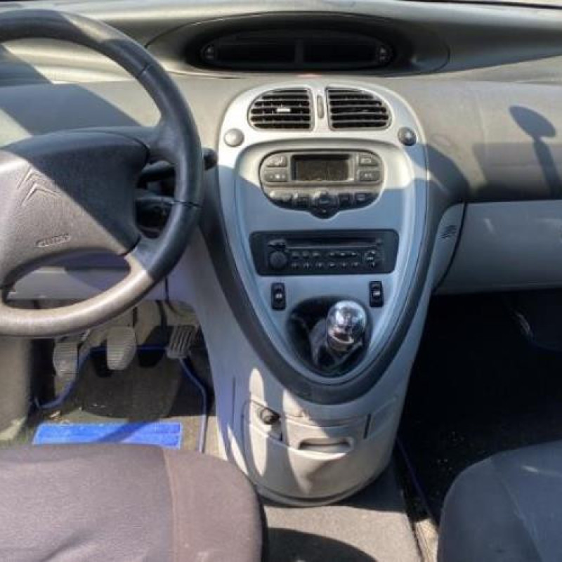 Feu arriere principal gauche (feux) CITROEN XSARA PICASSO Photo n°13