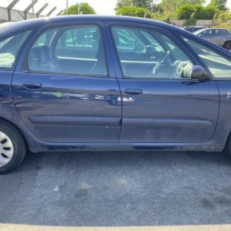 Feu arriere principal gauche (feux) CITROEN XSARA PICASSO Photo n°16