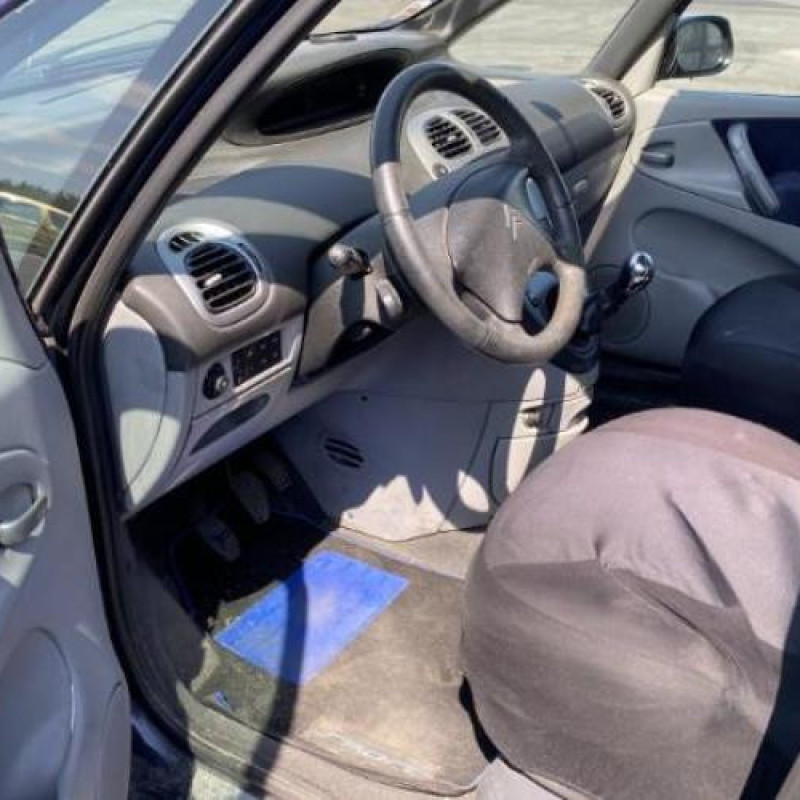 Feu arriere principal gauche (feux) CITROEN XSARA PICASSO Photo n°18