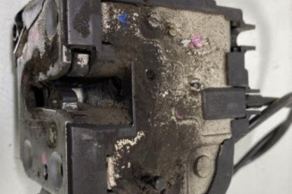 Serrure avant gauche RENAULT CLIO 3